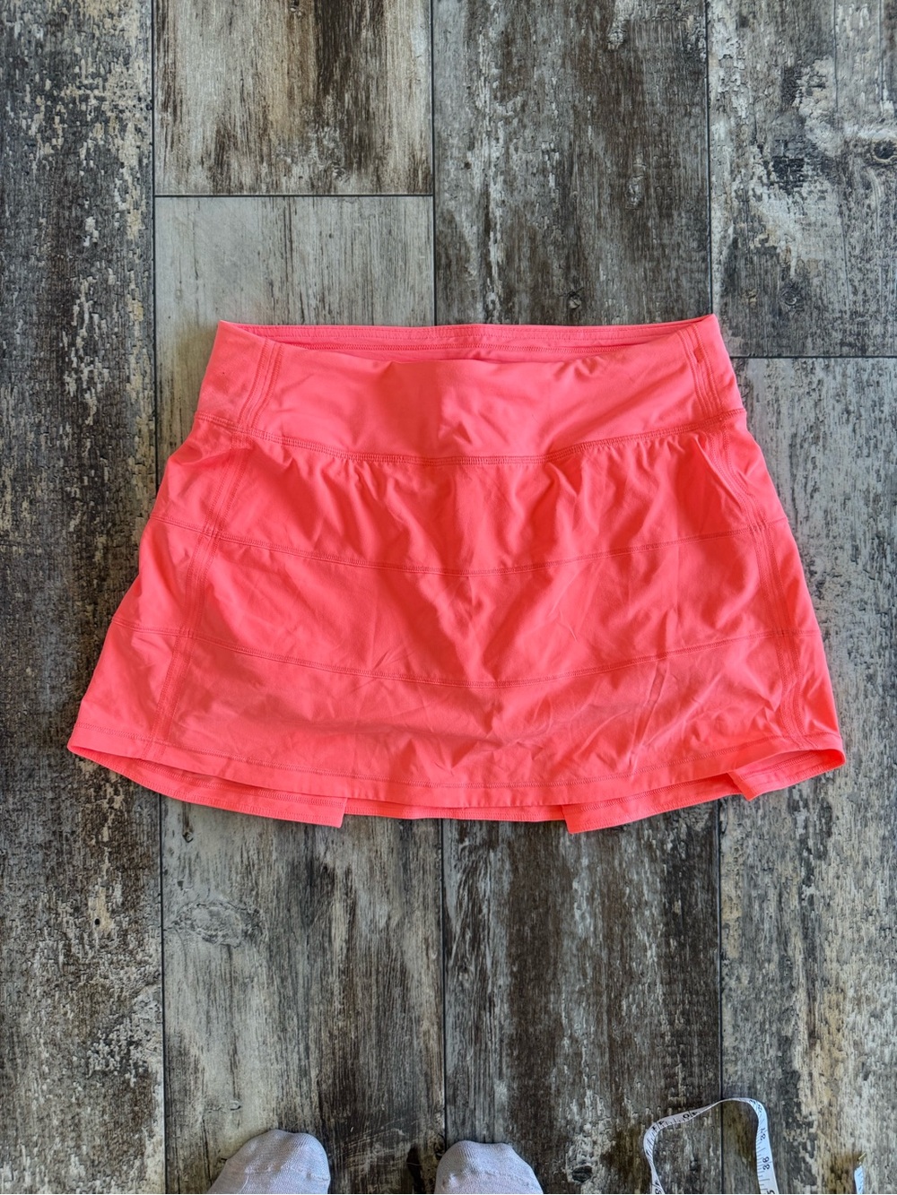 bright coral-pink Lululemon Pace Rival Mid-Rise tennis running Skirt - 6